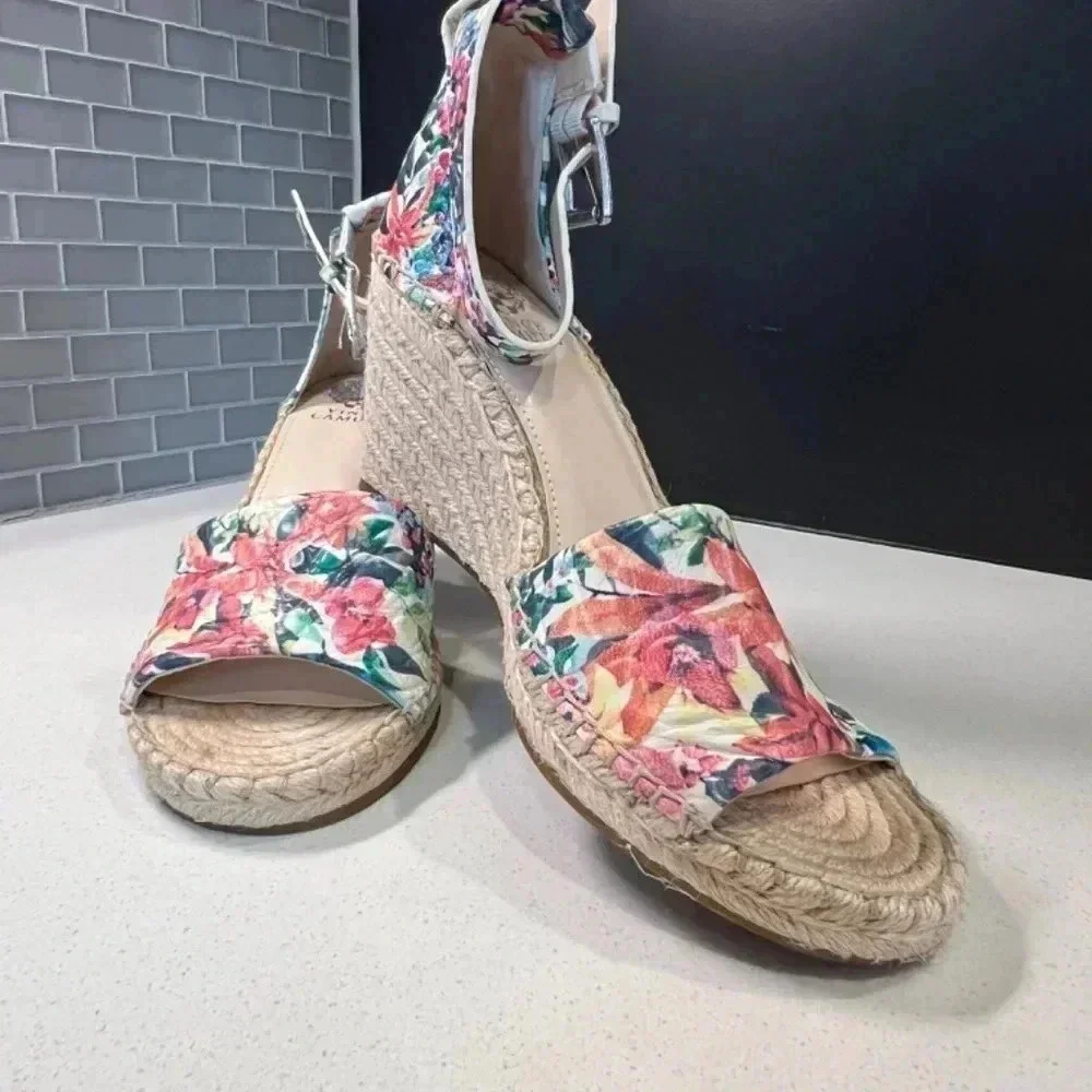 Vince Camuto Floral Wedge Heel Sandals Size 10